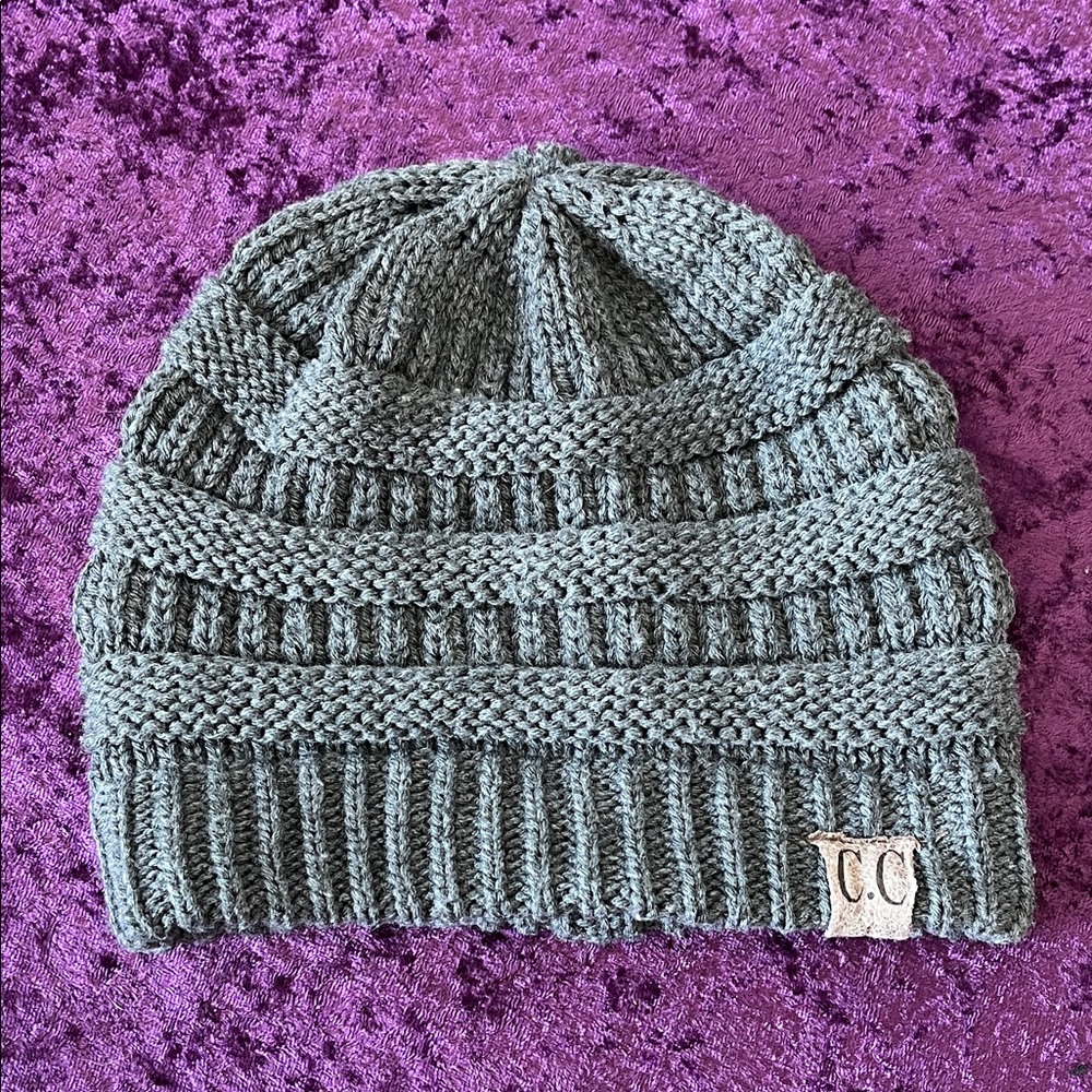 C.C Soft Skully Chunky Beanie, Winter Beanie in Gray